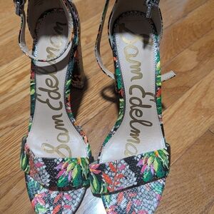 Sam Edelman Women's Colorful Leaf Print Heels